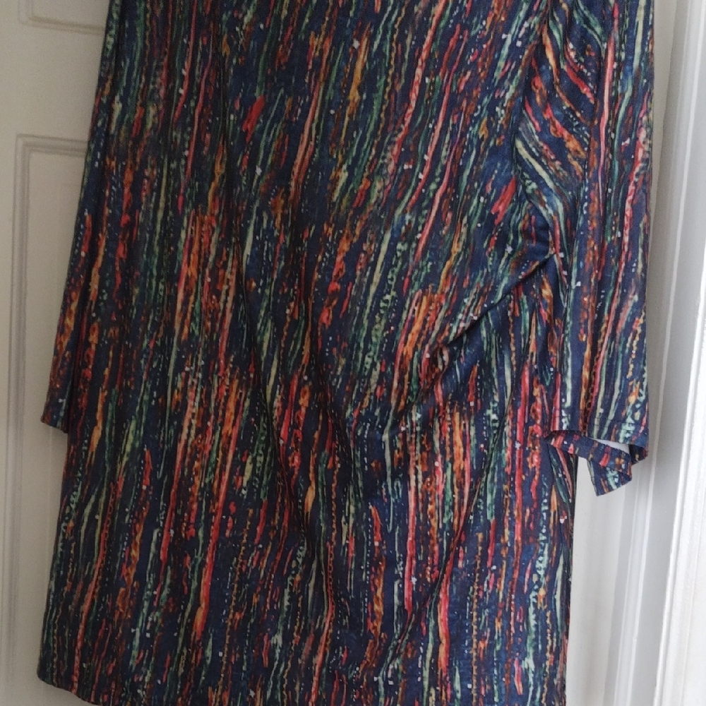 Colorful Abstract Print Top - Picture 2 of 2
